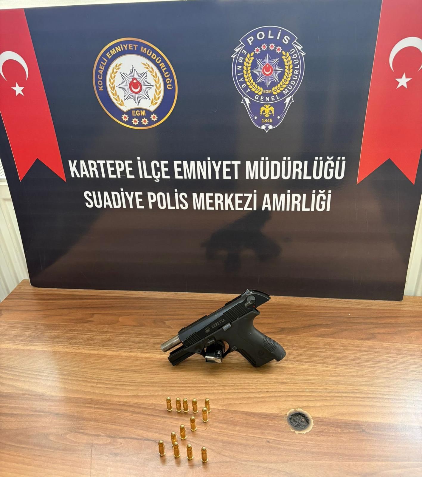Seyir halindeki araçtan ateş açıldı: Okula mermiler isabet etti, 1 tutuklama
