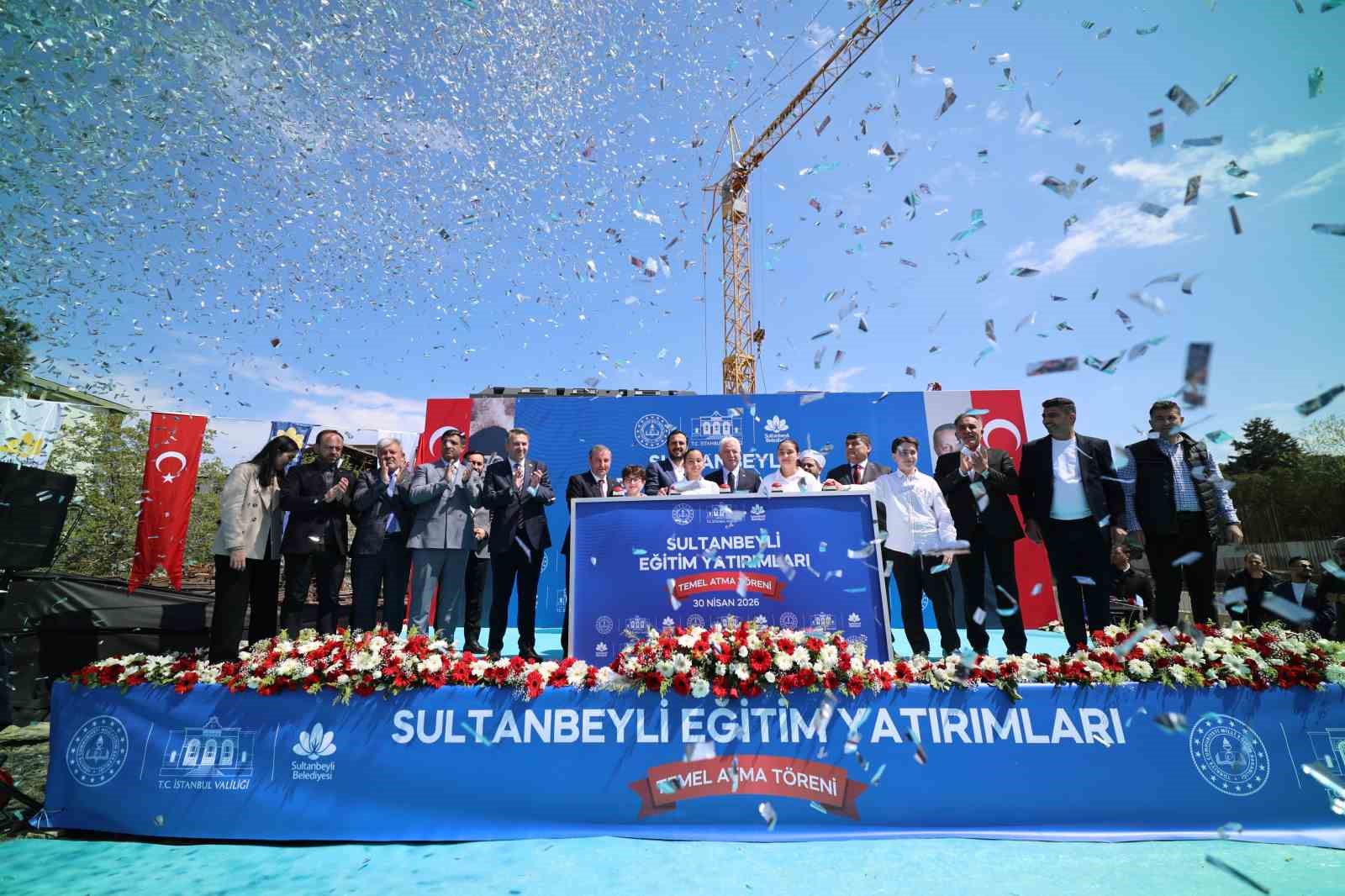 Sultanbeyli’de 3 yeni okulun temeli atıldı
