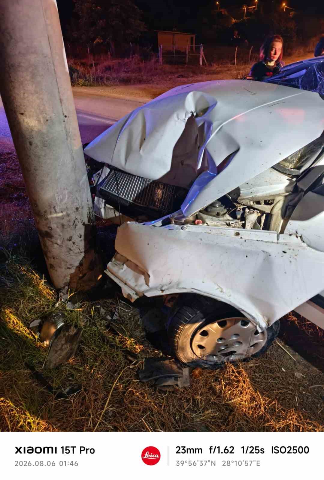 Susurluk’ta otomobil şarampole devrildi:1 yaralı
