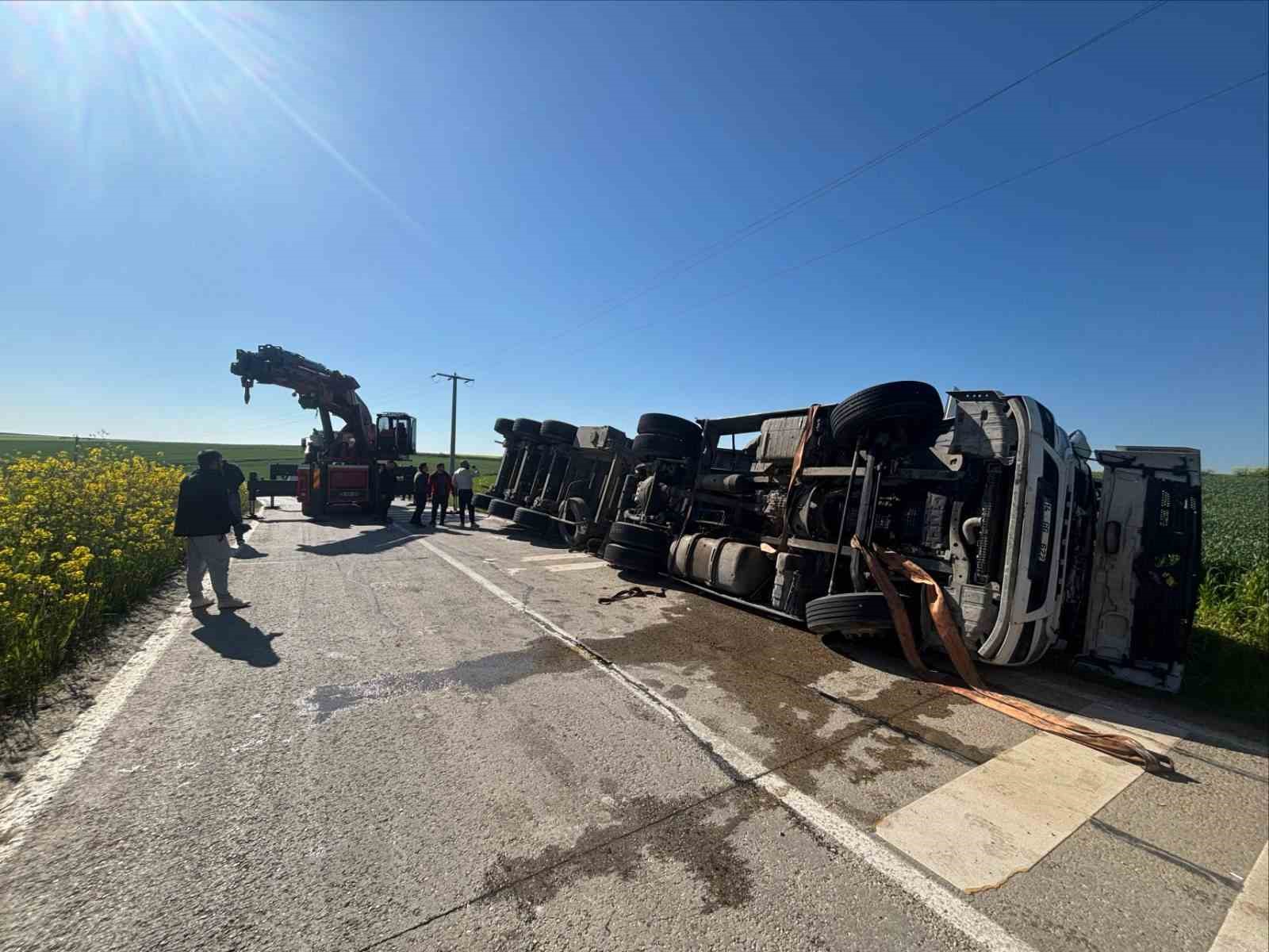 Tekirdağ’da tır devrildi: 1 yaralı
