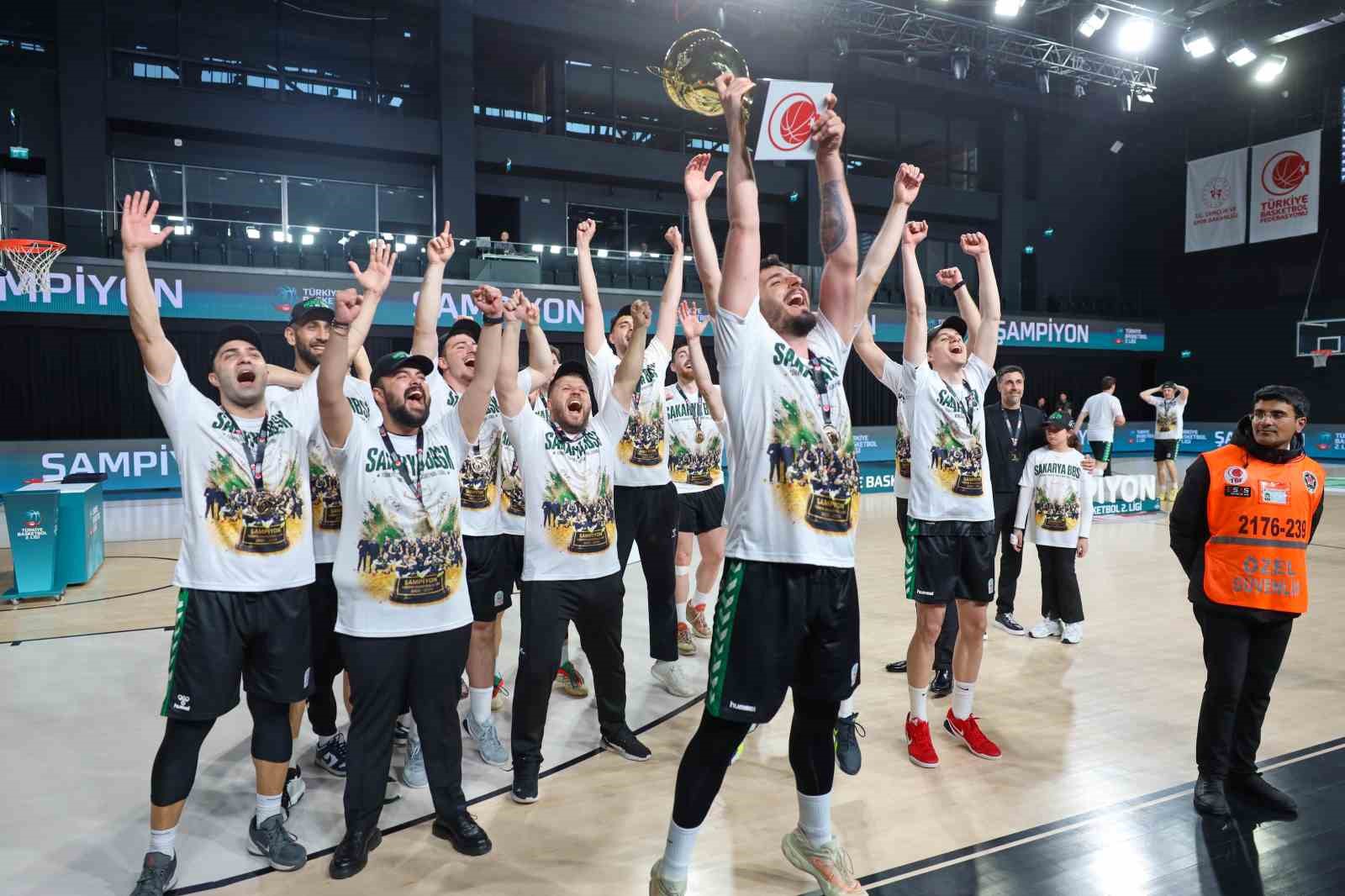 Türkiye Erkekler Basketbol 2. Lig’inde şampiyon Sakarya Büyükşehir oldu

