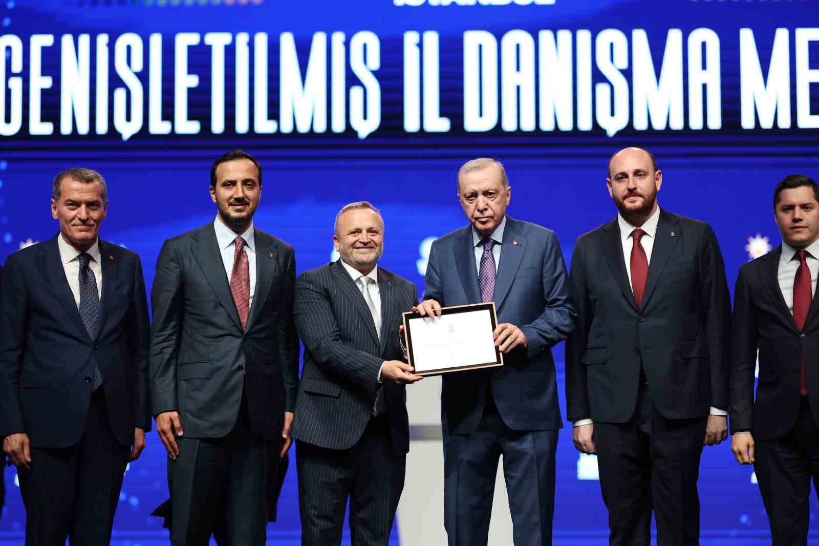 Tuzla, Çekmeköy ve Şile Belediye Başkanları AK Parti’ye katıldı
