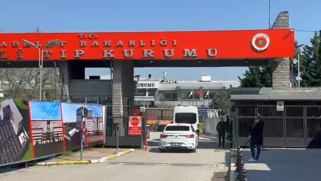 Ünlüler saç ve kan örnekleri alınmak üzere Adli Tıp Kurumu’na getirildi
