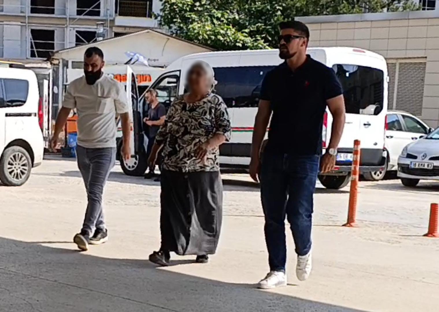 Uyuşturucu ticaretinden 10 yıl hapis cezası bulunan hükümlü yakalandı
