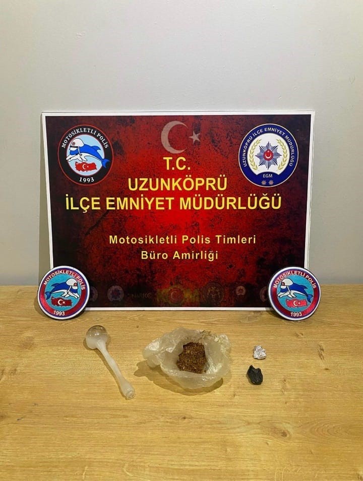Uzunköprü’de şüpheli araçtan uyuşturucu çıktı

