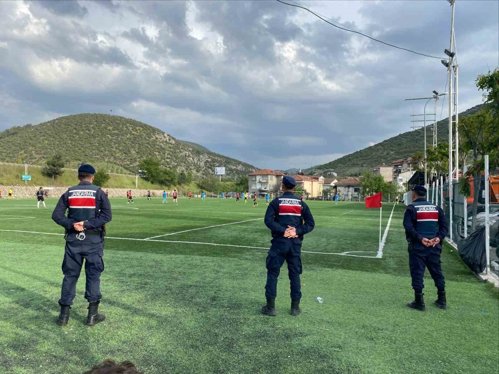 Vezirhanspor-1299 Bilecikspor maçında üst düzey güvenlik
