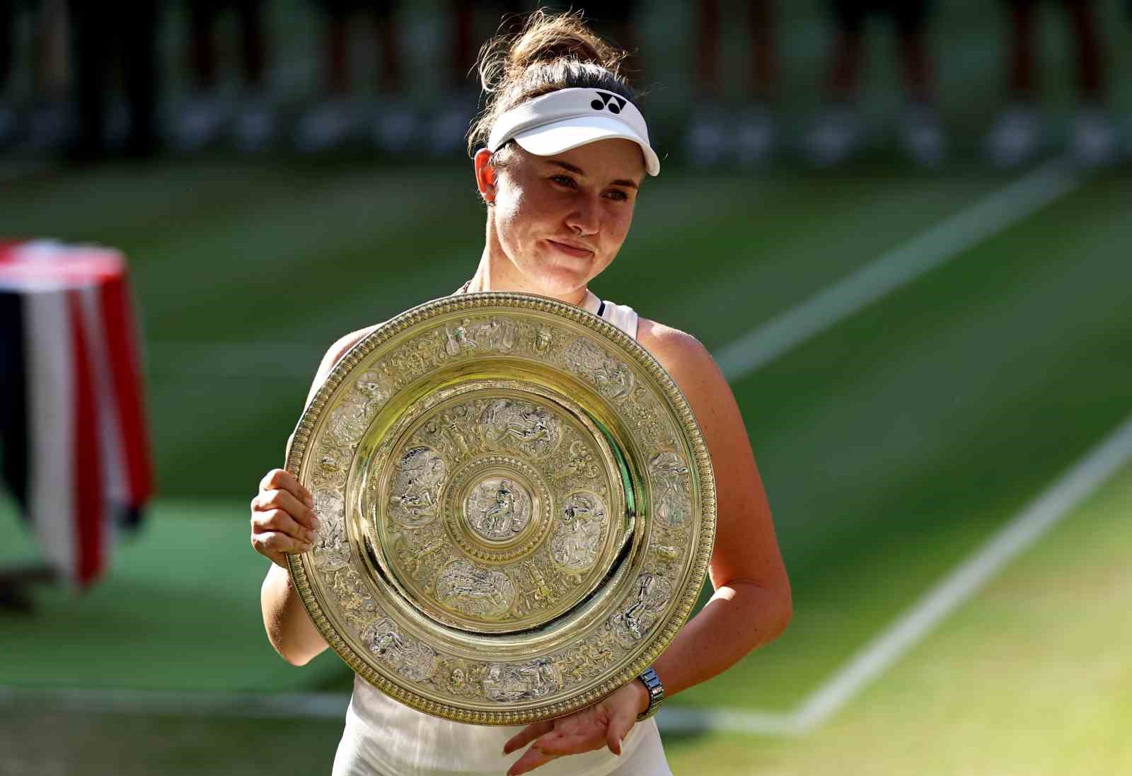 Wimbledon kadınlarda şampiyon Linda Noskova oldu
