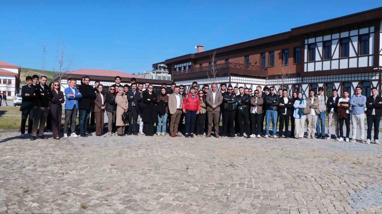 Yalova OSB’den TEKNOFEST yolunda gençlere güçlü destek
