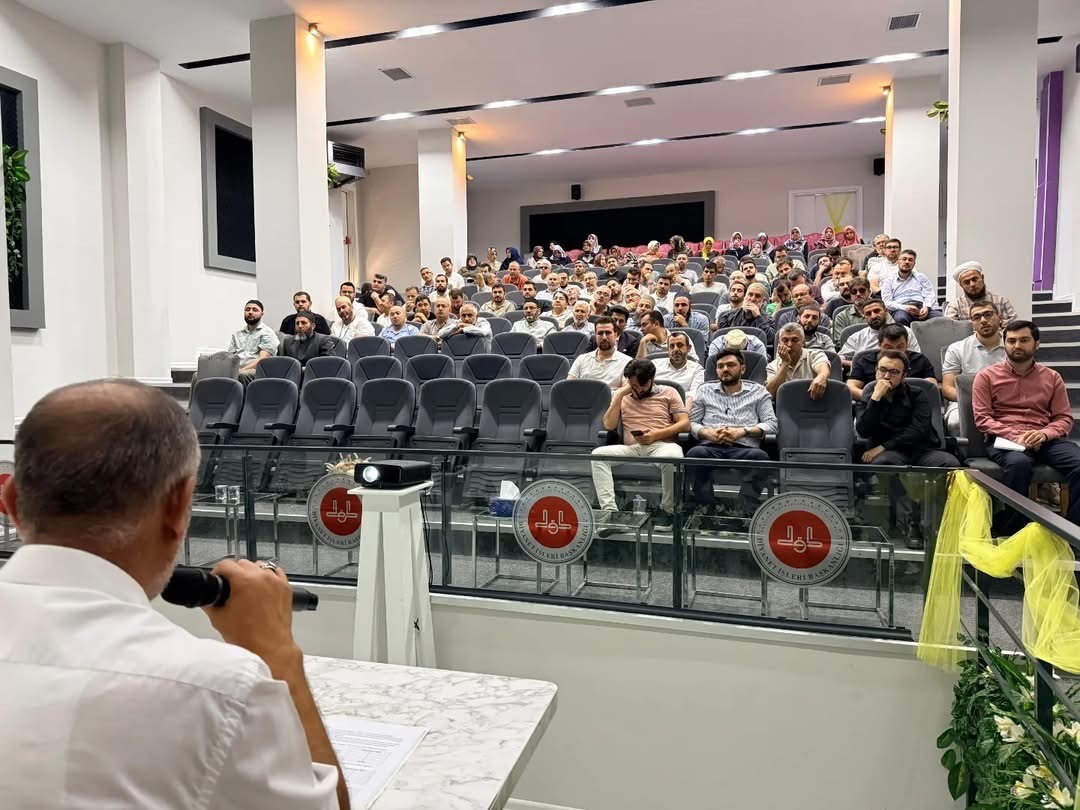 Yaz Kur’an kurslarında görev alacak personele seminer verildi
