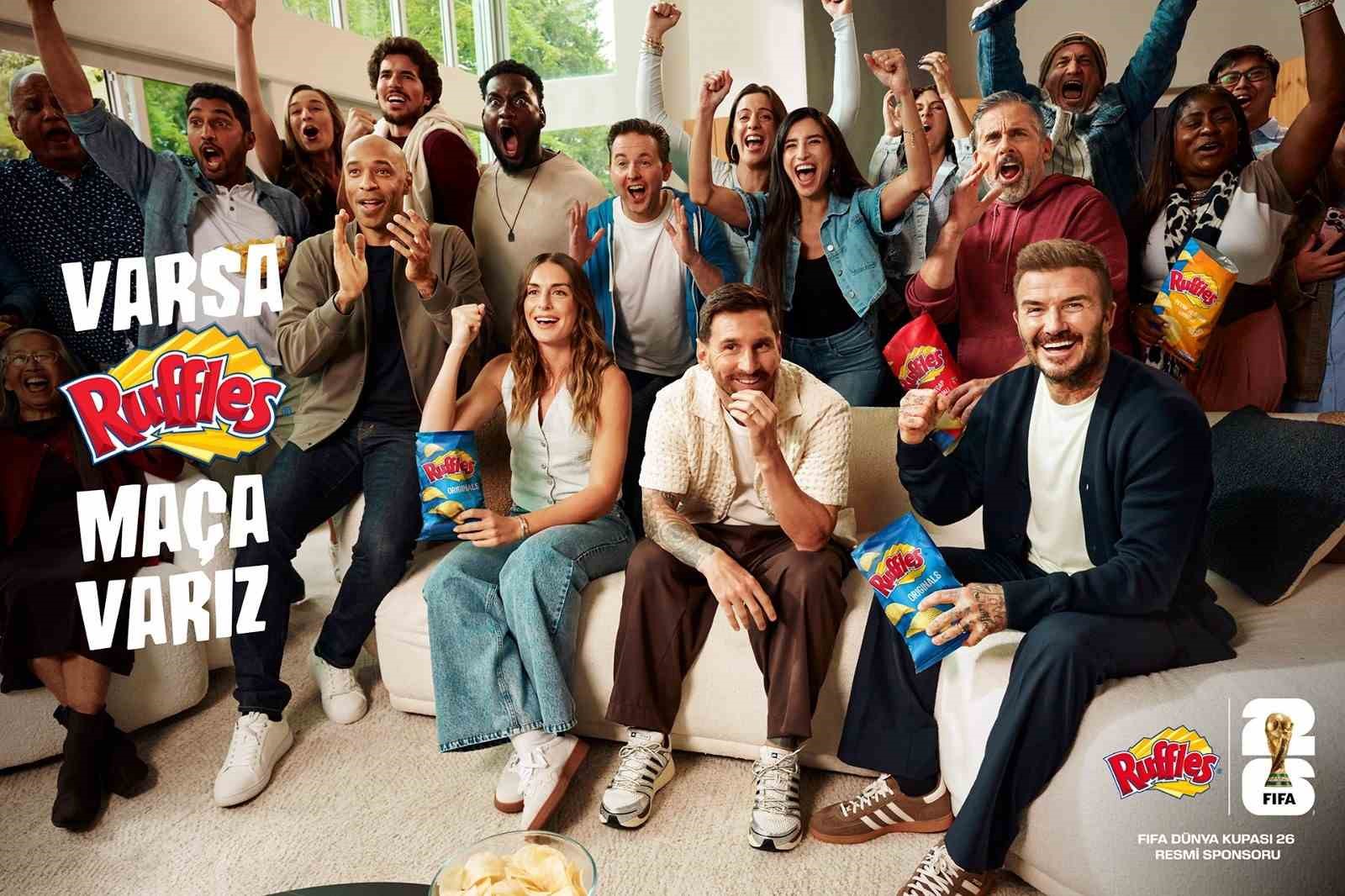 Yıldız futbolculardan taraftarlara büyük sürpriz
