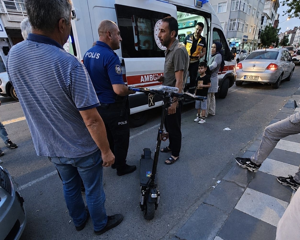 Yola dökülen yağ kazaya sebep oldu: 1 yaralı

