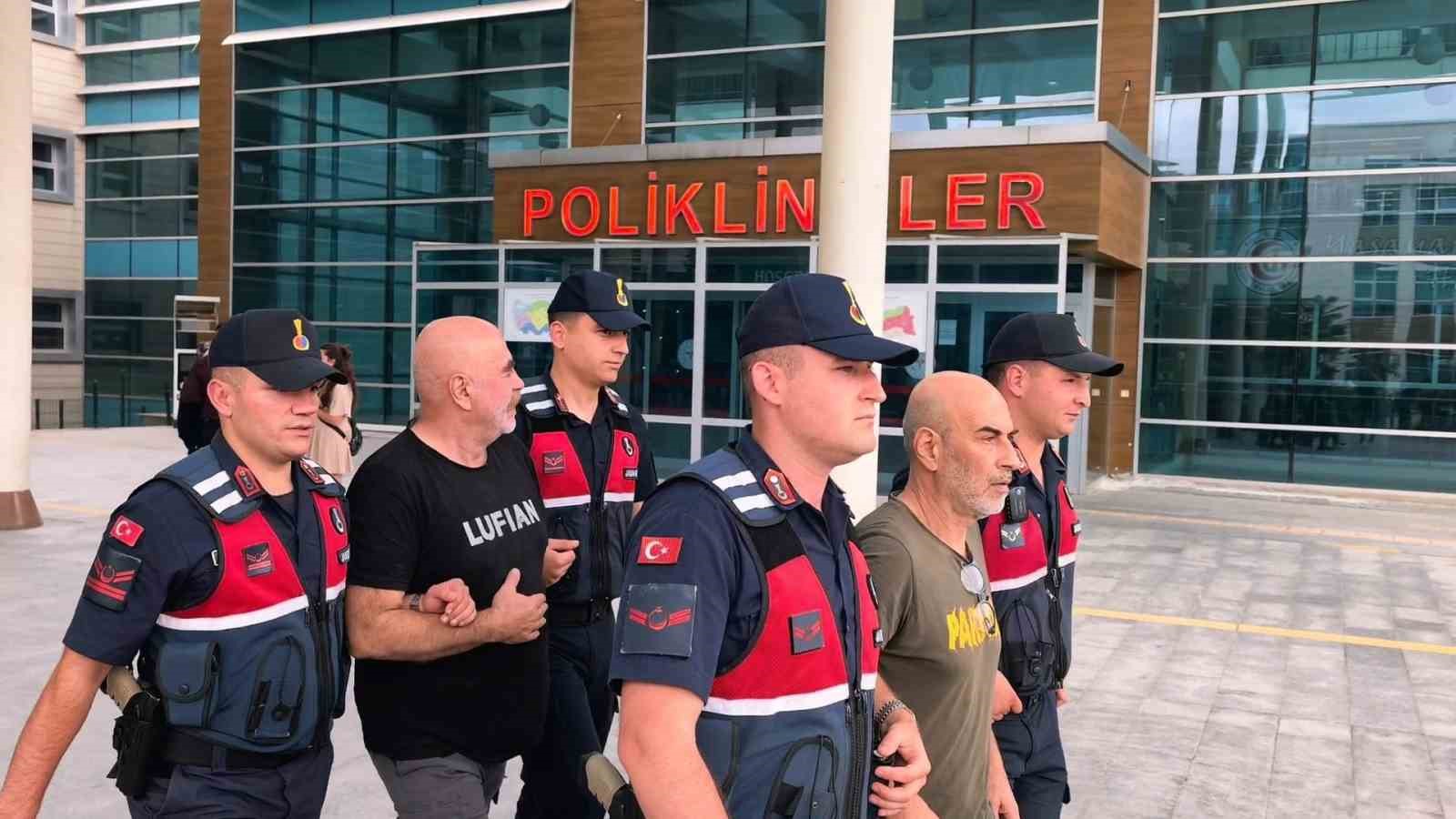 Yönetmen Ezel Akay’a adli kontrol şartı, kardeşi tutuklandı
